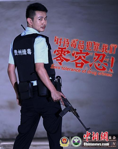 定制高仿林肯大学文凭毕业证